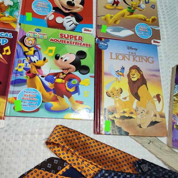 MICKEY MOUSE CLUB EUC 12 CHILDRENS BOOK LOT MIXED - Picture 6 of 11